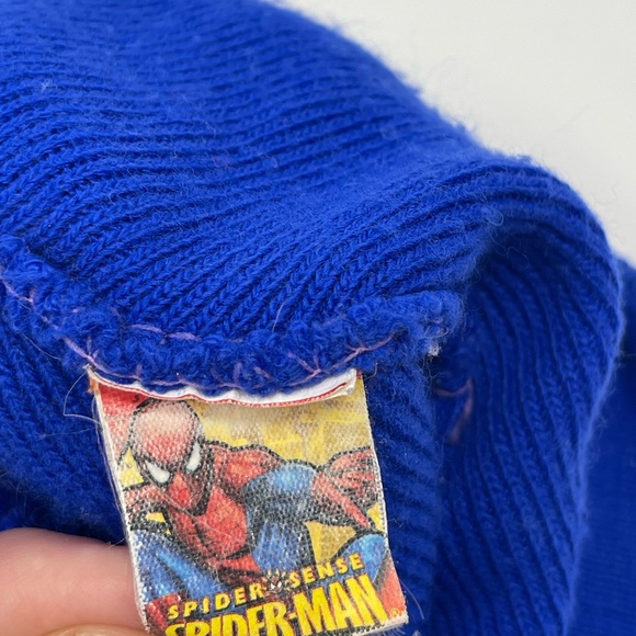 MARVEL: Blue Spider-Man Beanie Hat - Picture 3 of 10
